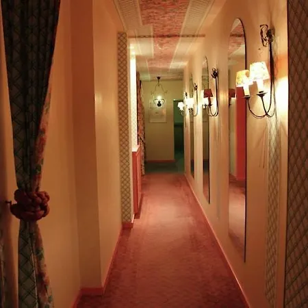 Tatil Evi Riverside Mansion