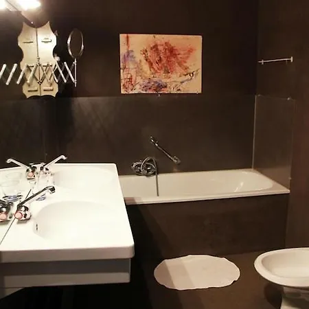 Prázdninový dům Riverside Mansion *