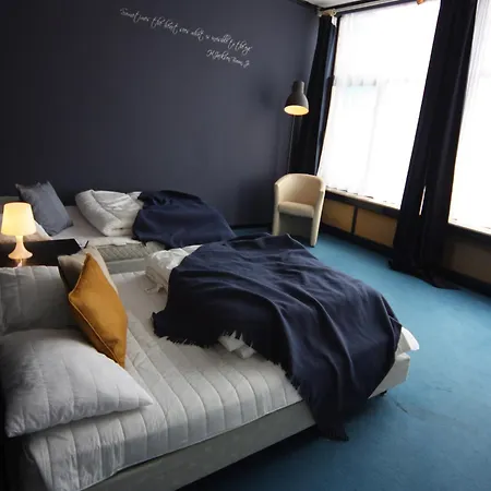 Semesterbostad Riverside Mansion *